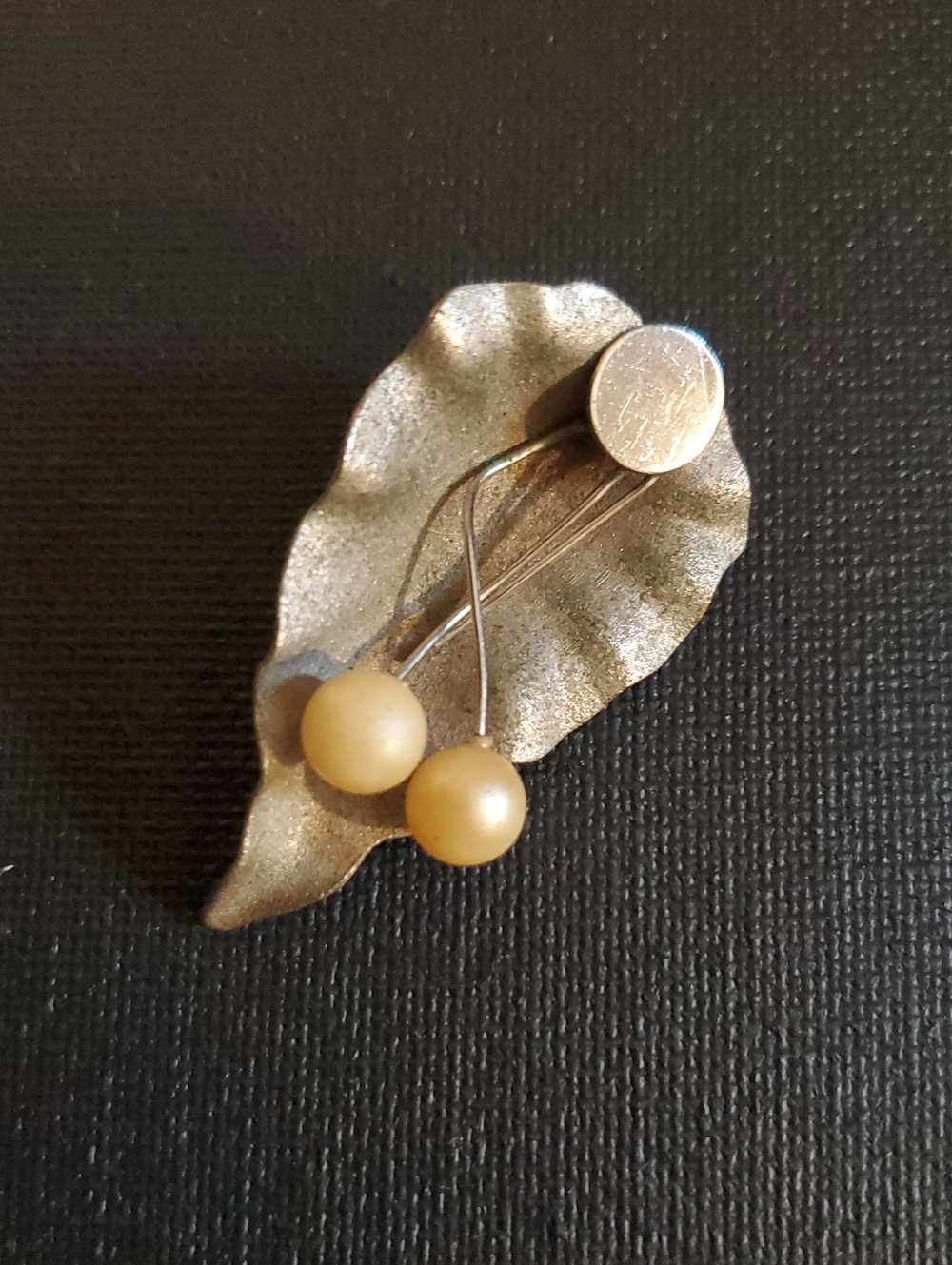 Vintage Silver-Tone Pearl Drop Leaf Brooch - Women Jewelry